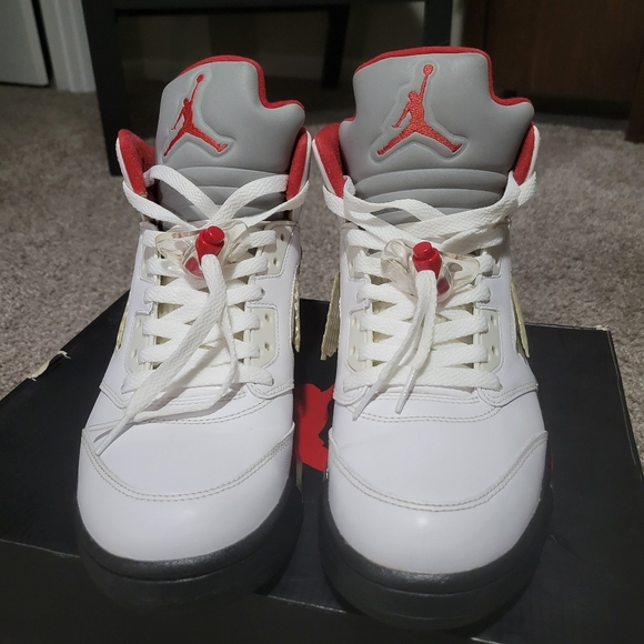 Jordan 4 Retro  'Fire Red' (2013) - Picture 2 of 14